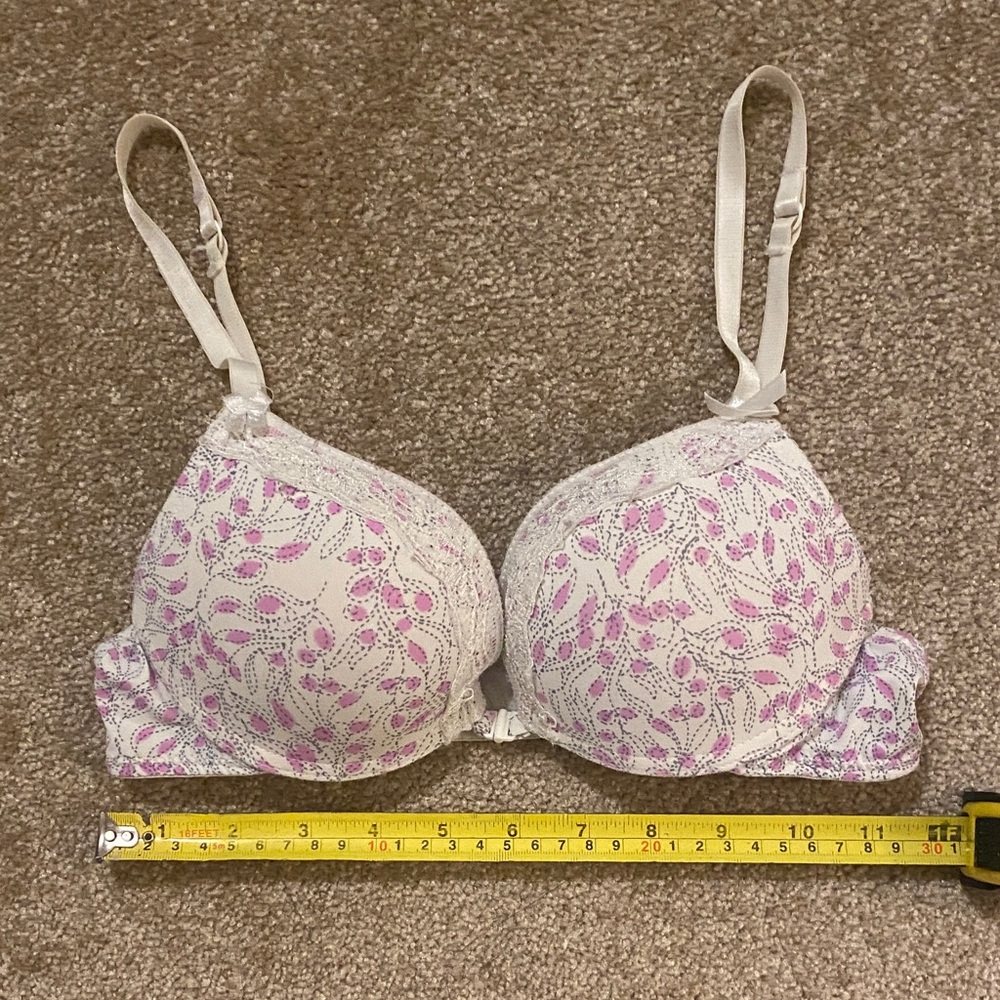 Elegant Lace Bra in White and Pink